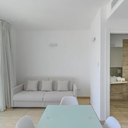 Stunning Capo Falcone Charming Apartments, 1 Bed Comfort Sleeps 4 Child Apartment