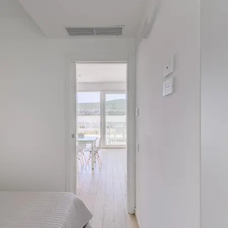 Stunning Capo Falcone Charming Apartments, 1 Bed Comfort Sleeps 4 With Child Stintino