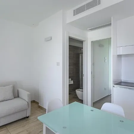 Stunning Capo Falcone Charming Apartments, 1 Bed Comfort Sleeps 4 With Child Apartamento