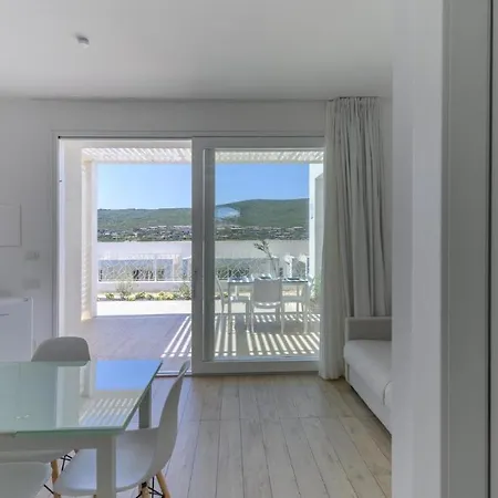 Stunning Capo Falcone Charming Apartments, 1 Bed Comfort Sleeps 4 With Child * Stintino