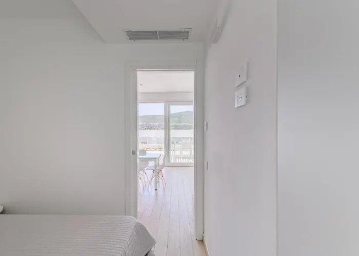 Stunning Capo Falcone Charming Apartments, 1 Bed Comfort Sleeps 4 With Child 斯廷蒂诺