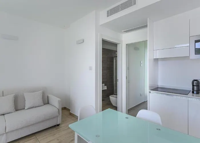 Stunning Capo Falcone Charming Apartments, 1 Bed Comfort Sleeps 4 With Child 公寓