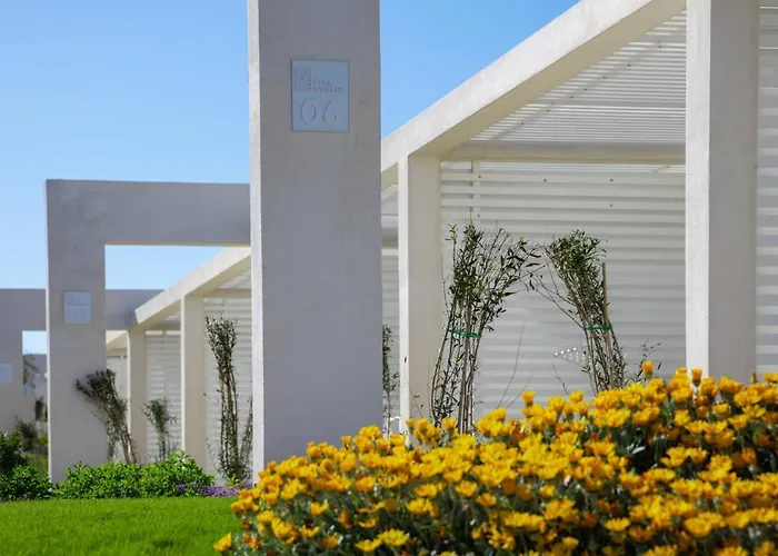 Апартаменты Stunning Capo Falcone Charming Apartments, 1 Bed Comfort Sleeps 4 With Child